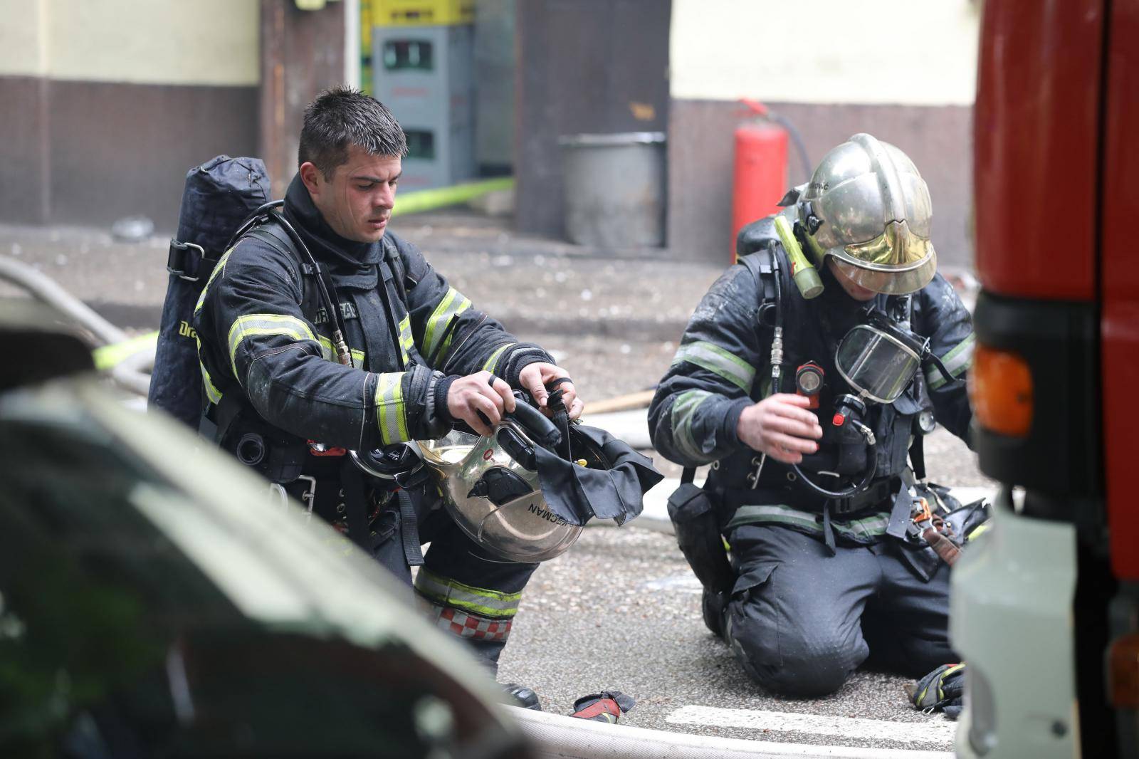 S dimnjaka se proširilo na cijeli krov: Gorjela pivnica u Zagrebu