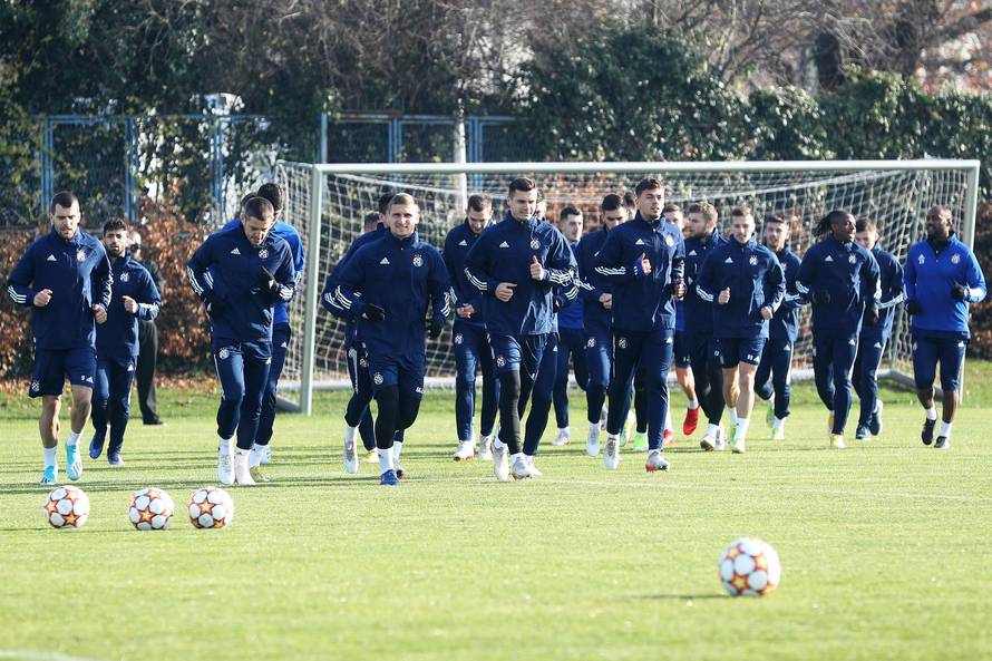 Zagreb: Bad Blue Boysi podržali igrače Dinama uoči sutrašnje utakmice Hajduka 