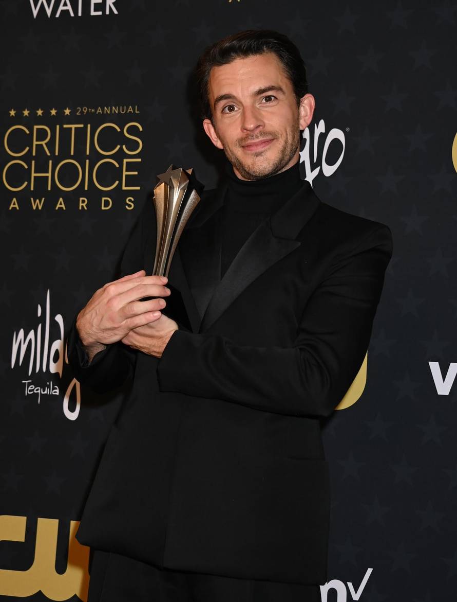29th Annual Critics Choice Awards - Pressroom