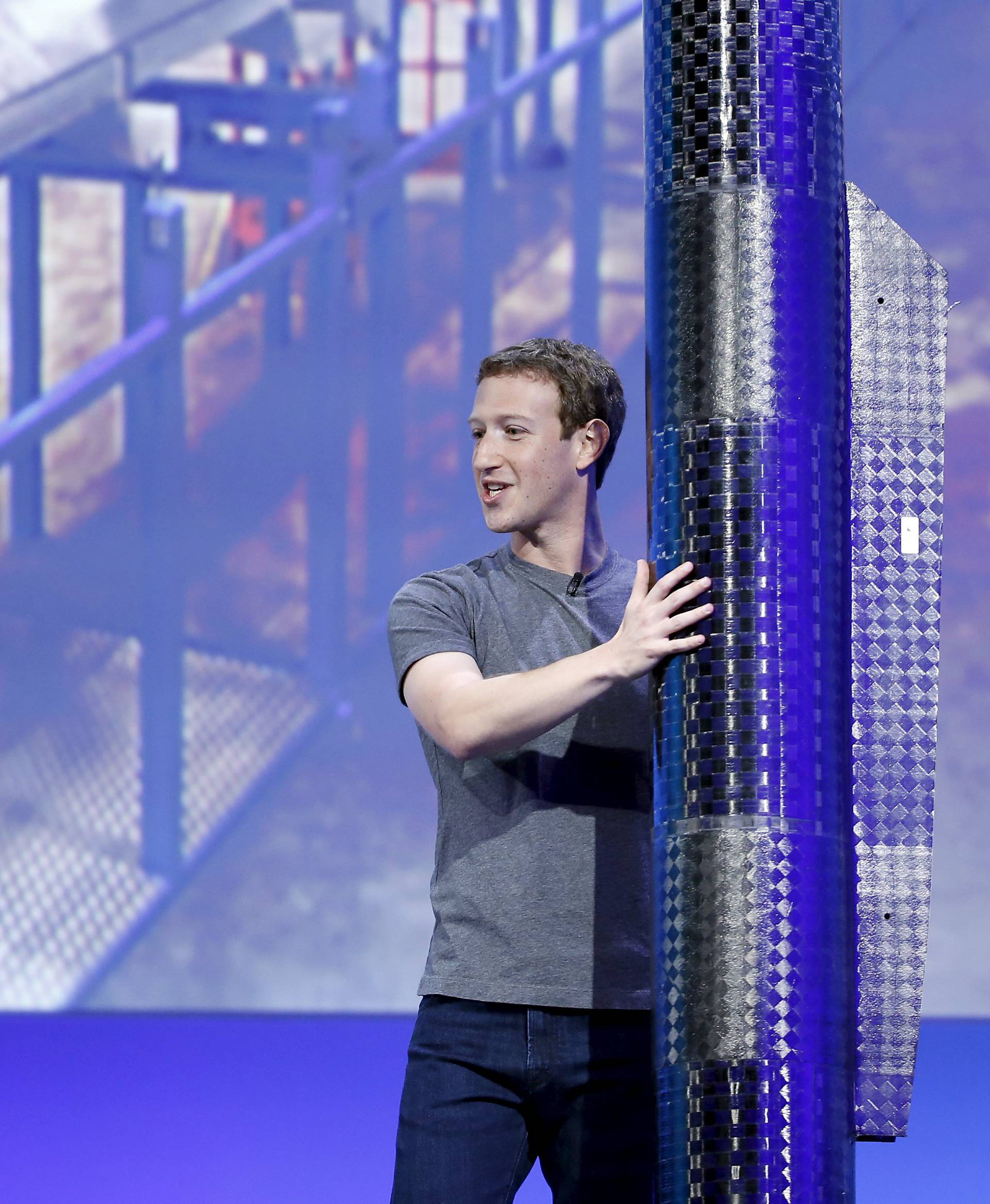 Facebook CEO Mark Zuckerberg holds a propeller pod of the solar-powered Aquila drone during the Facebook F8 conference in San Francisco, California