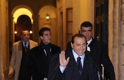Berlusconi: Jak sam poput mladića i nije mi bilo loše