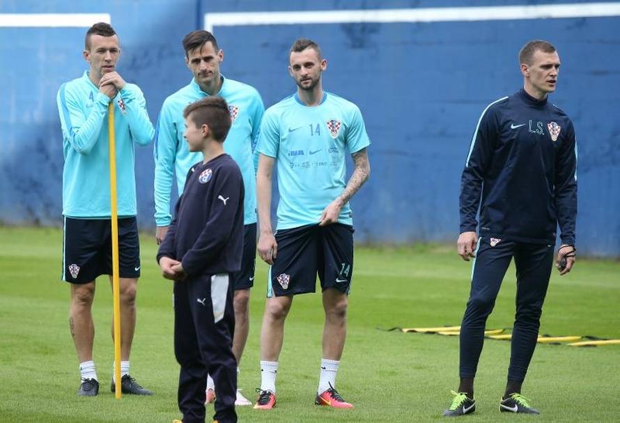 Mamić, Šuker i Mila Horvat na prvom treningu na Maksimiru