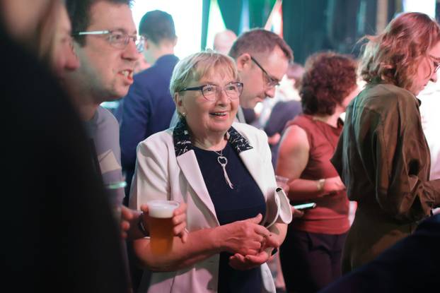 Zagreb: Roditelji Tomislava Tomaševića u Tvornici prate rezultate