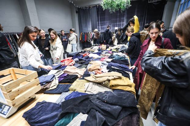 Zagreb: Vintage & Preloved Sale u studiu Katran
