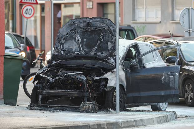 Zagreb: Zapalio se automobil stranih tablica