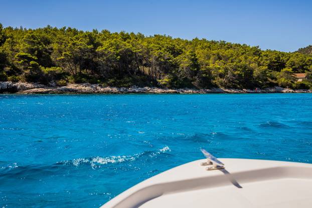 Vela Luka: Uvala Slatina