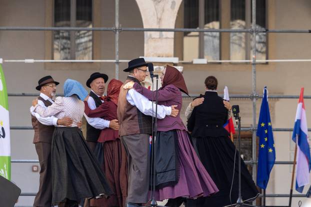 Više od 400 izvođača iz Slovenije nastupat će na Festivalu Slovenija u Puli