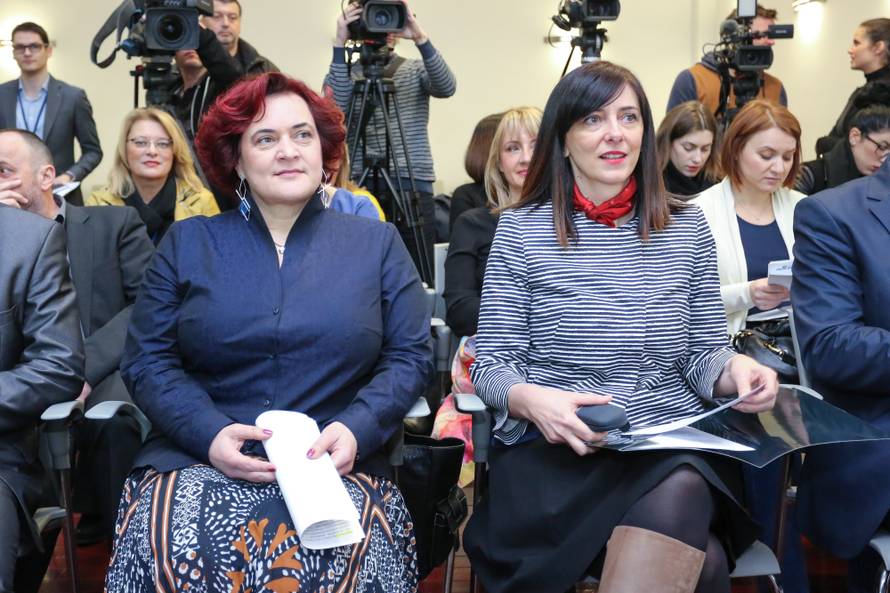 Kralj: 'Reformu treba provesti u učionicama, a ne na papiru'