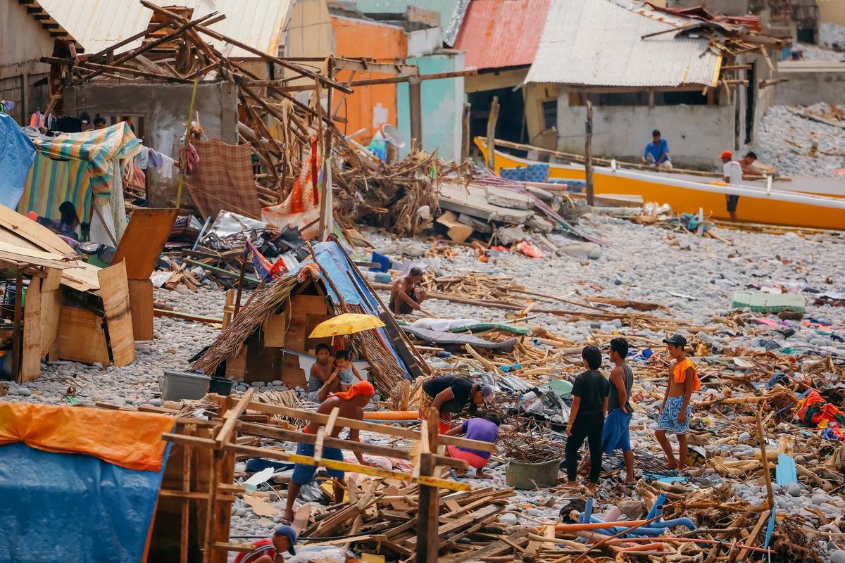 Tropska oluja na Filipinima: Poginulo najmanje 138 ljudi
