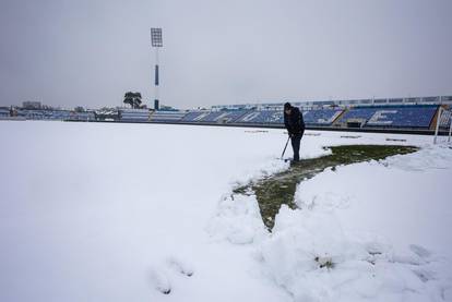 Gradski vrt je zameten, Osijek poziva: Navijači, dođite pomoći!