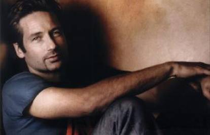 D. Duchovny ima tetovažu umjesto vjenčanog prstena