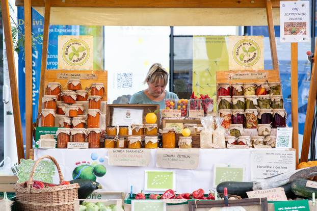 Zagreb: Manifestacija "100% Zagorsko" na Europskom trgu