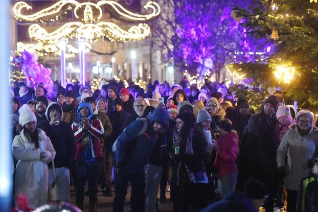 Čakovec: Doček Nove Godine uz bend Dobre vibracije i svjetlosni show