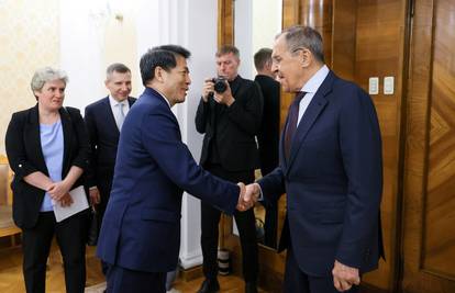 Lavrov se sastao s kineskim posebnim izaslanikom: Razgovarali o miru u Ukrajini