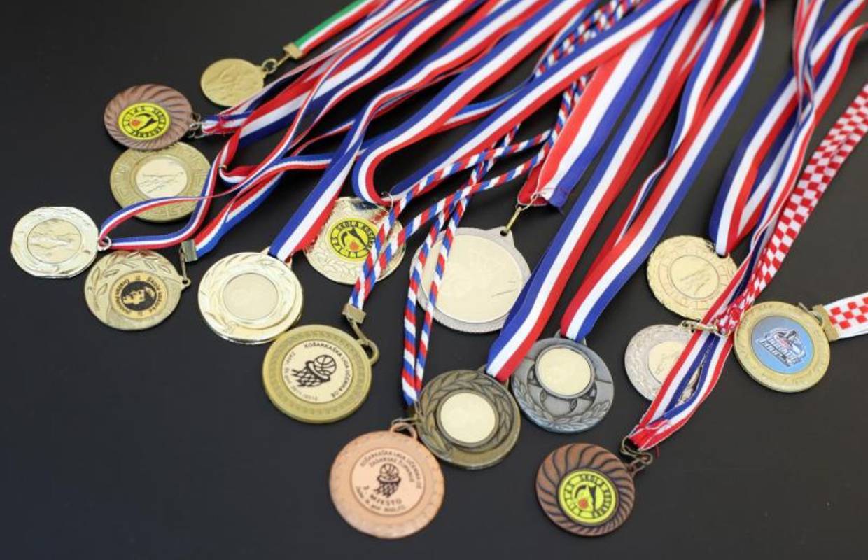 Dar za legendu: Ostavio svojih 16 medalja Draženu Petroviću