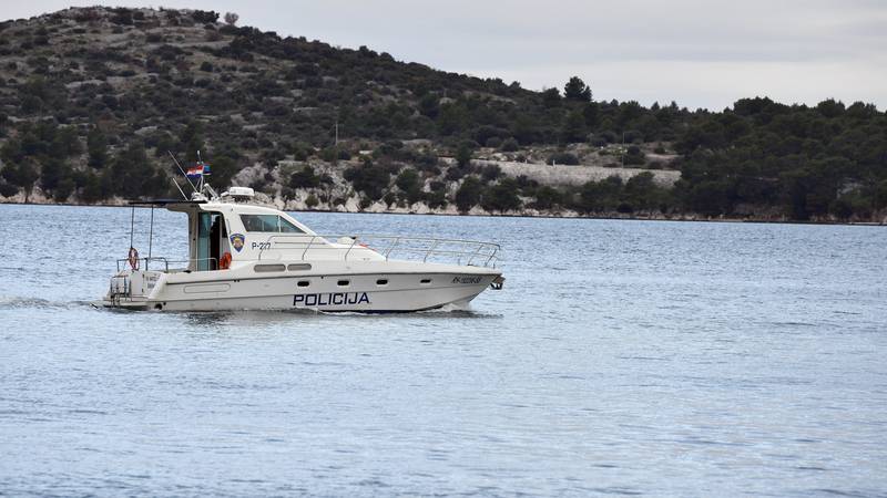 Drama kod Visa: Po nevremenu spašavali teško ozlijeđenog čovjeka, jurili prema Splitu!