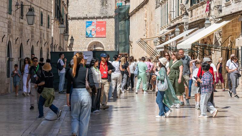 Sunčano i toplo prema kraju tjedna, na moru s jakom burom