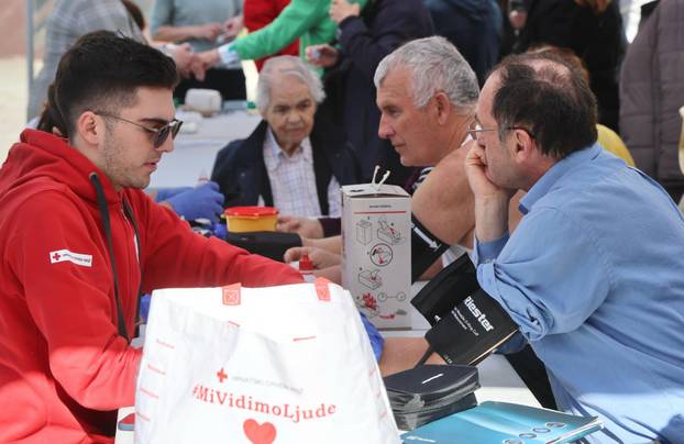 Split: Javnozdravstvena akcija pod nazivom “Ma tko te pita za zdravlje? - Mi te pitamo!”