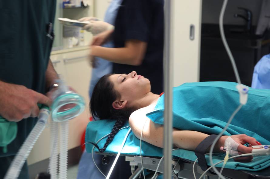 Seksi Tea ugradila je silikone: Noćima sam sanjala nove grudi