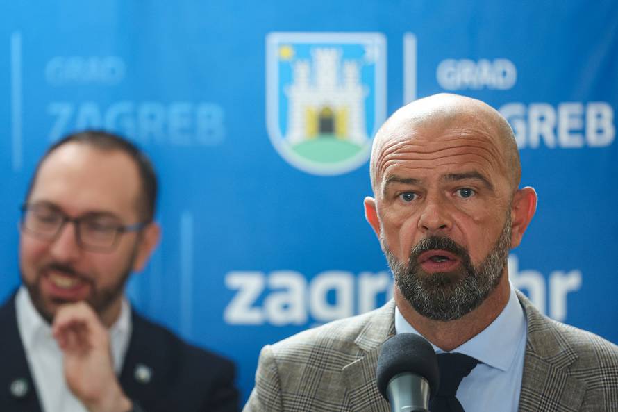 Tomaševi? i ZET predstavili nove niskopodne autobuse na elektri?ni pogon