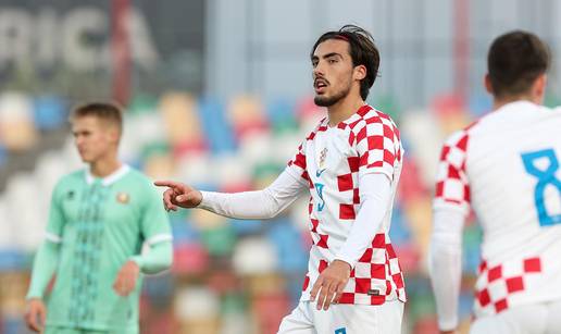 Mladi hrvatski reprezentativac pao u drugi plan: 'On je daleko od prve postave, nije na razini'