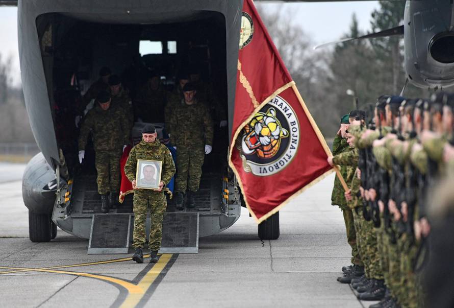Tijelo preminulog vojnika iz Litve su prevezli u Hrvatsku