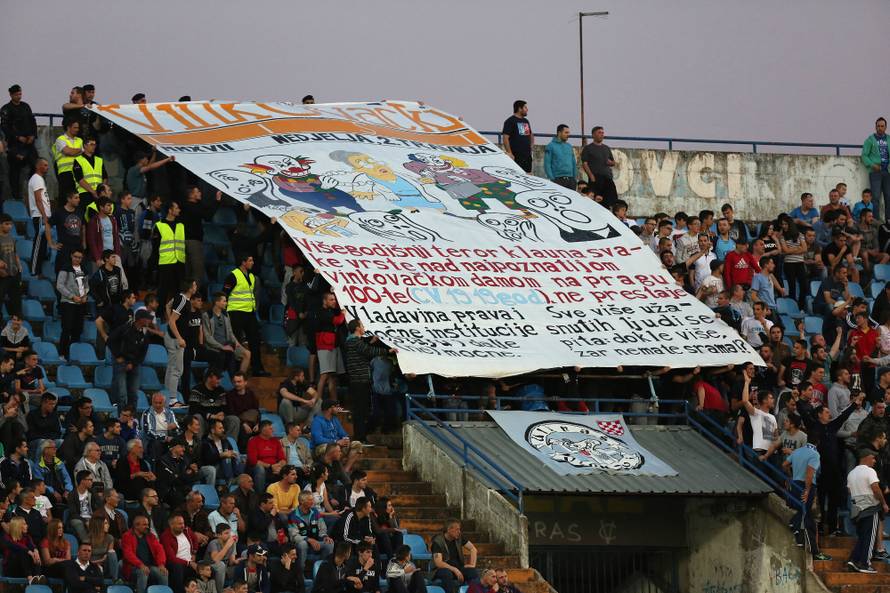 Oglasili se Ultrasi: Lopovi, gdje je nestala lova?! Sramotite nas