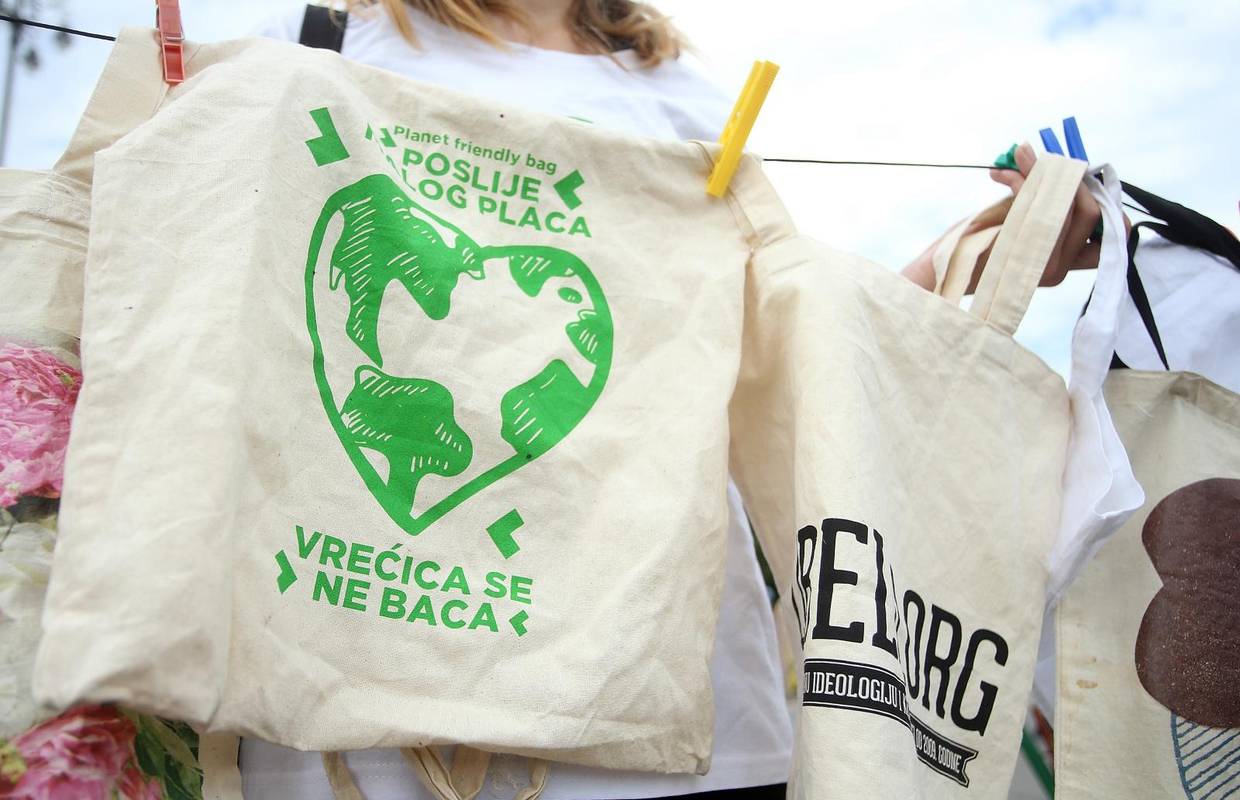 Eko platnene vrećice: Plastičnih potrošimo čak oko 200 godišnje pa su platnene i puno isplativije