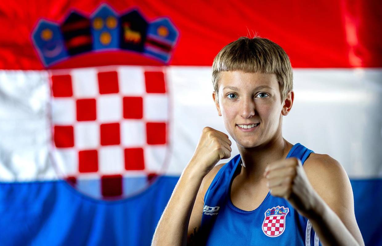 Patila je od skolioze, borila se, a boks joj je spasio zdravlje. U Tokiju piše hrvatsku povijest