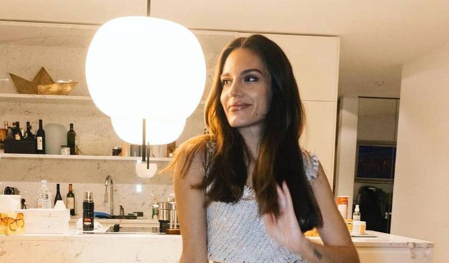 Ivaniševići uživaju s djecom na luksuznom brodu od 12 metara