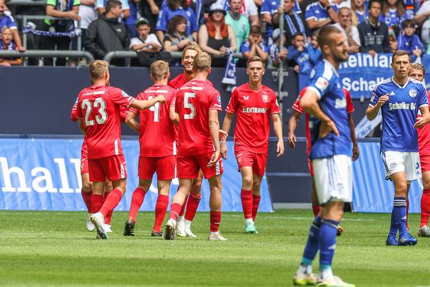 Soccer: Bundesliga, Test match FC Schalke 04 - Twente Enschede