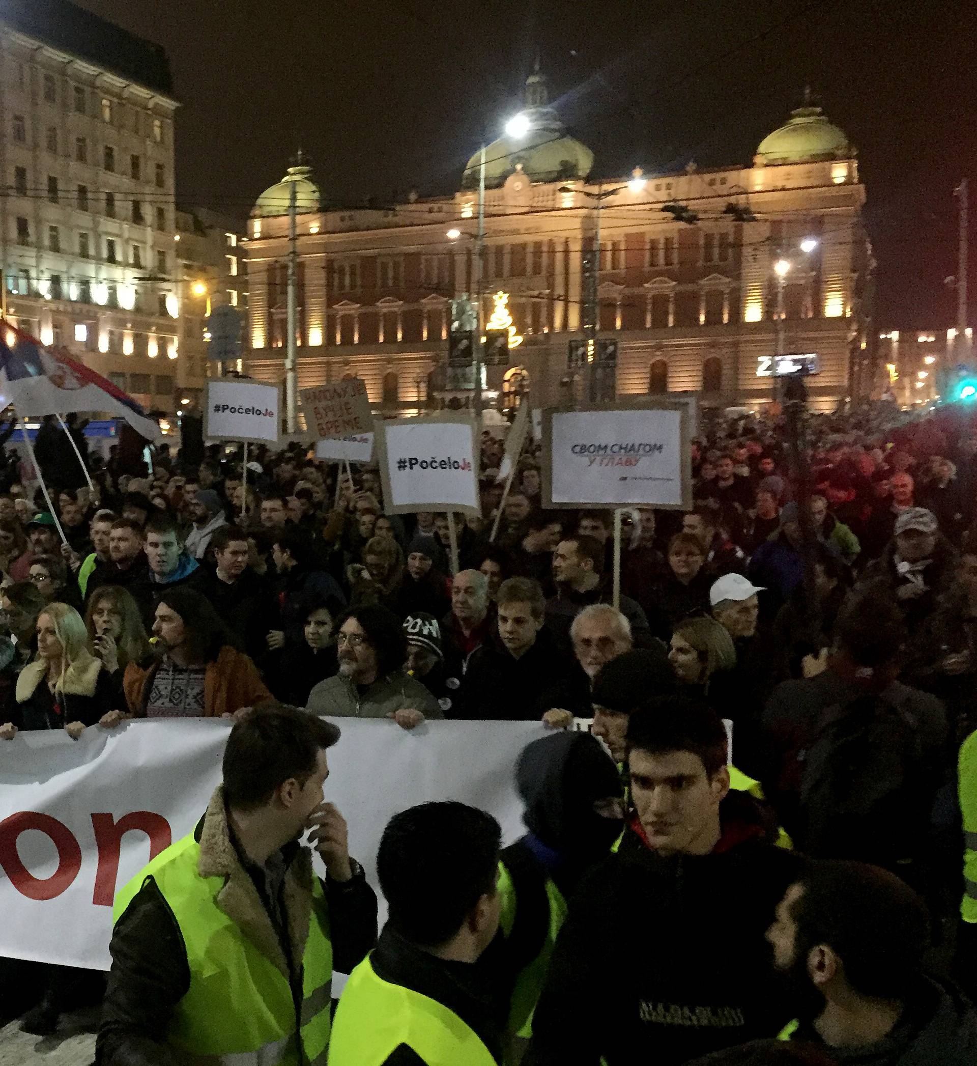 Thousands demonstrate against government in Belgrade