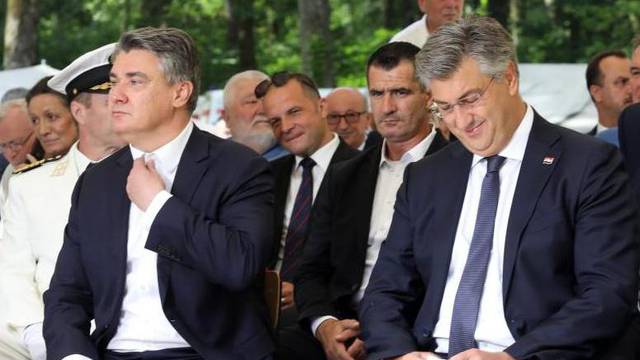 Sisak: Milanović i Plenković zajedno na obilježavanju Dana antifašističke borbe