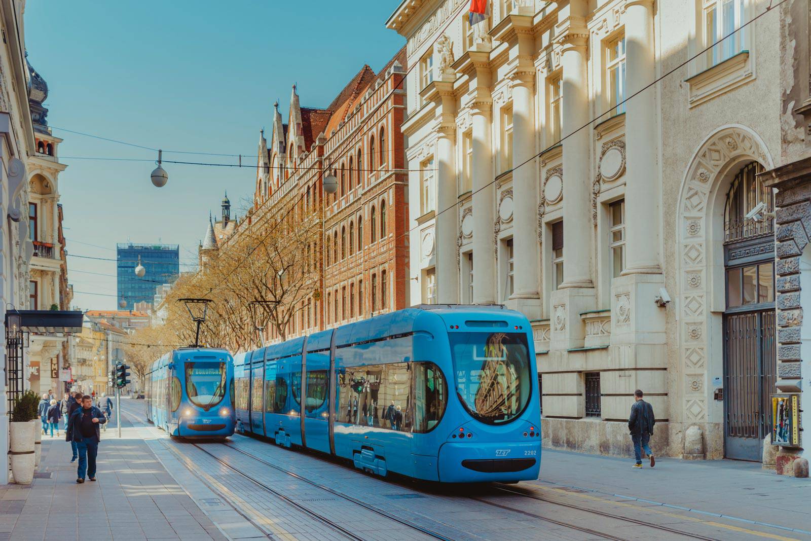 Usred ovog užasa vani utješite se galerijom sunčanog Zagreba