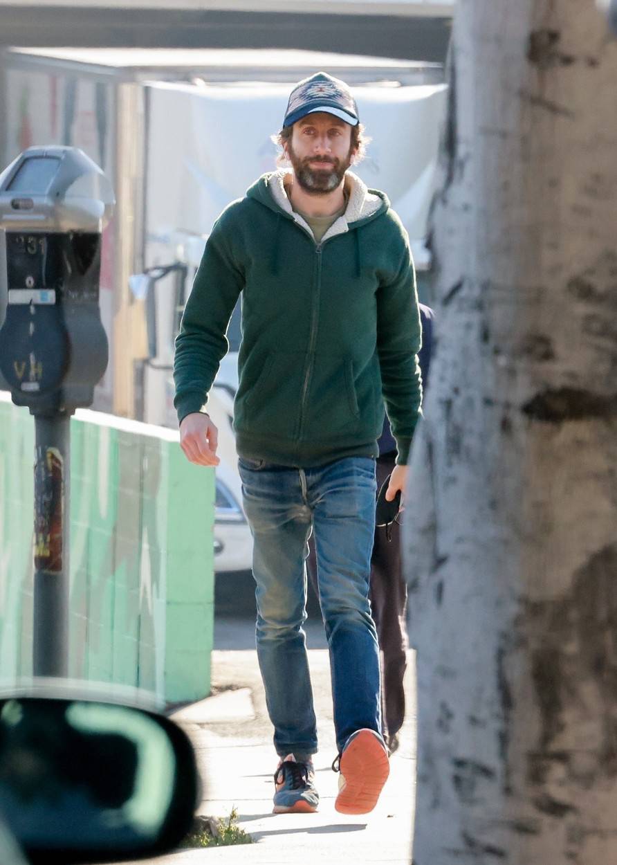 *EXCLUSIVE* Simon Helberg steps out solo for lunch in LA