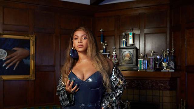 Beyonce kakvu rijetko vidimo: Pozirala u bodyju od lateksa