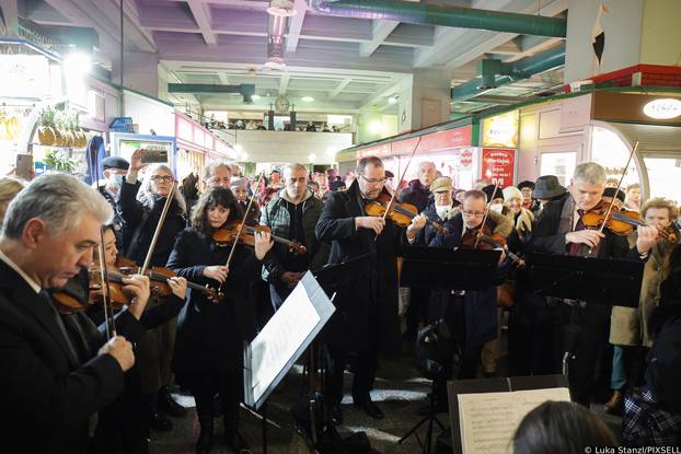 Zagreb: Besplatni koncert Zagrebačkih solista na Dolcu