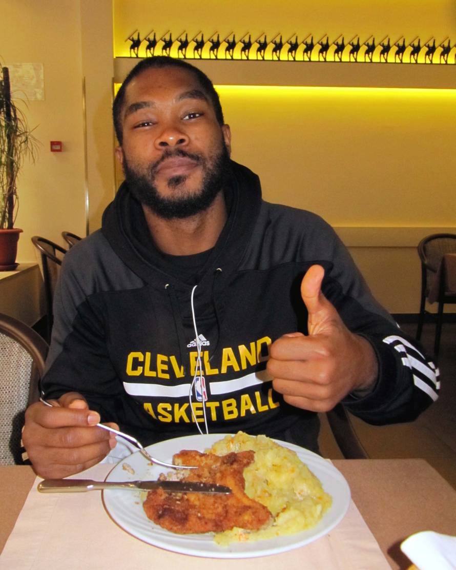 Amerikanca koji igra za Alkar teretili su za kocku i drogu...