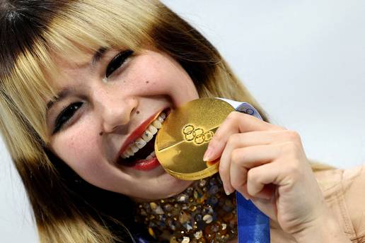 Osvojila dva zlata pa ostala bez medalje. Morala ju je vratiti
