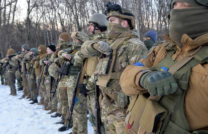 Pukovnija Azov: Zašto su za Rusiju nacisti, a Ukrajinu heroji?