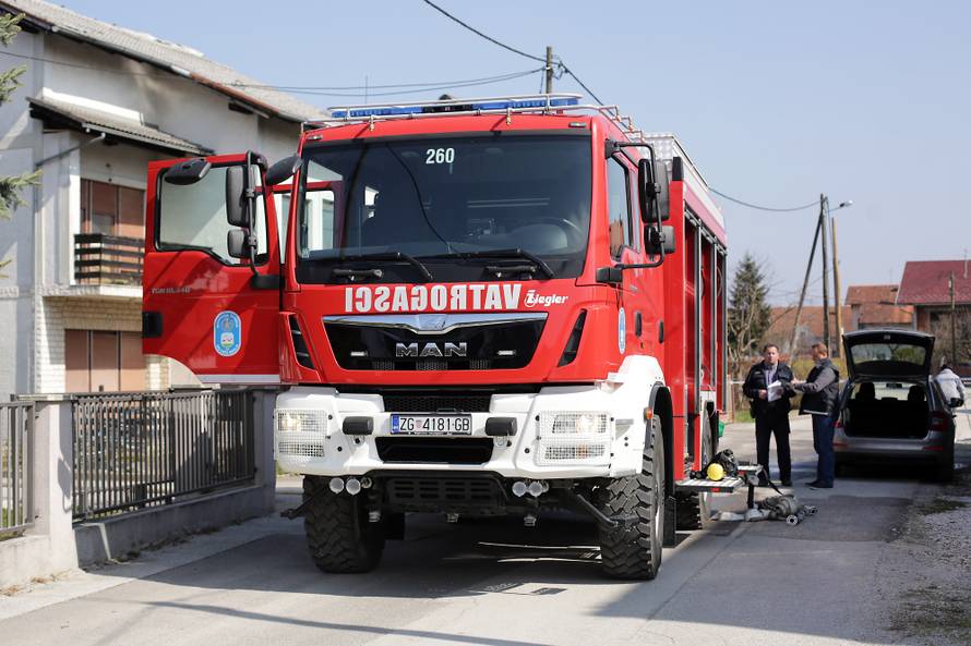 Popravljao plin na autu, ali nije znao kako? Ubila ga eksplozija