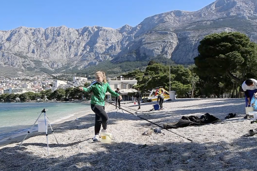 U Makarskoj djeca jo&scaron; vole pecati