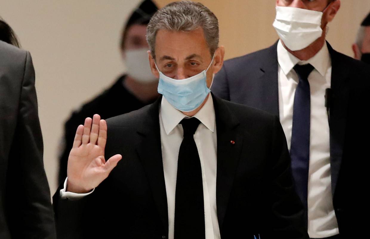 Tužitelji traže 4 godine zatvora za Sarkozyja zbog korupcije