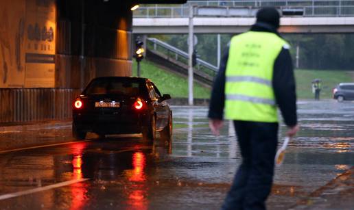 Vozači ljuti: Bandić je obnovio podvožnjak, a opet je poplavio