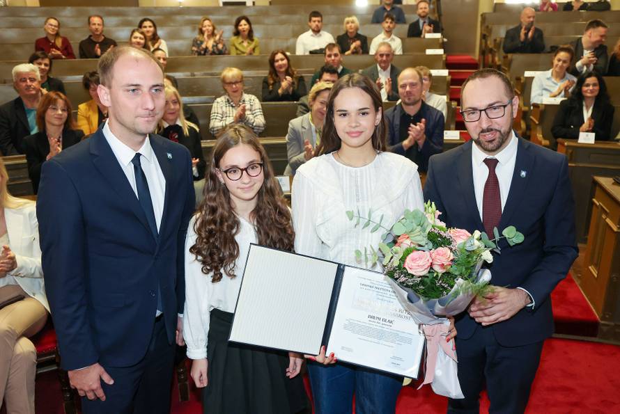 Zagreb: Dodjela nagrade Luka Ritz "Nasilje nije hrabrost" 