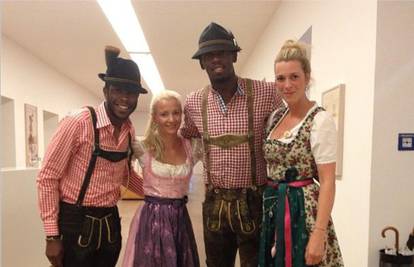 Usain Bolt 'fura' lederhose i uz djevojke uživa na Oktoberfestu 