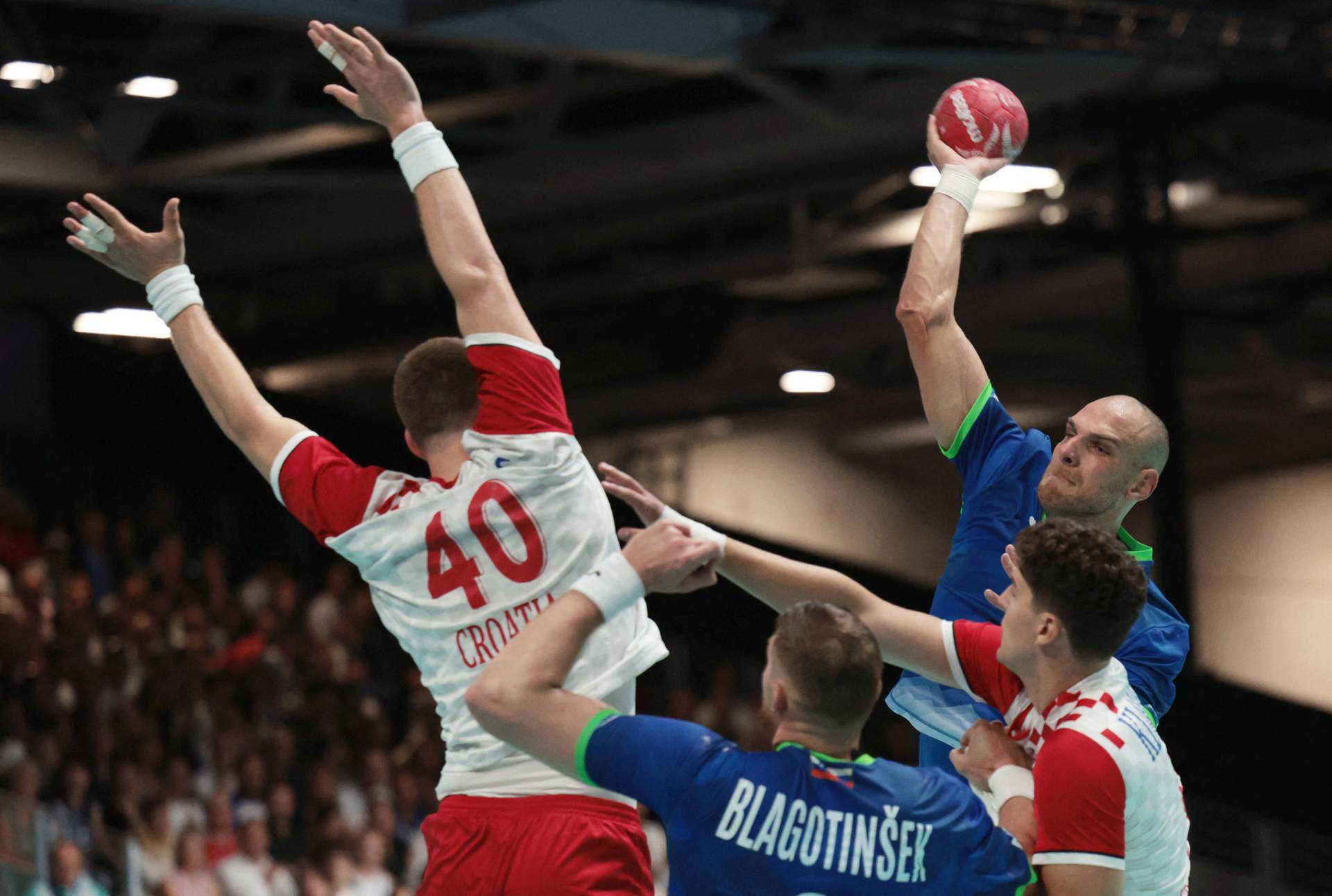 Handball - Men's Preliminary Round Group A - Slovenia vs Croatia