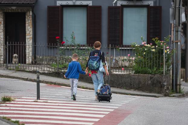 Zagreb: Prvi dan školske godine u OŠ Medvedgrad