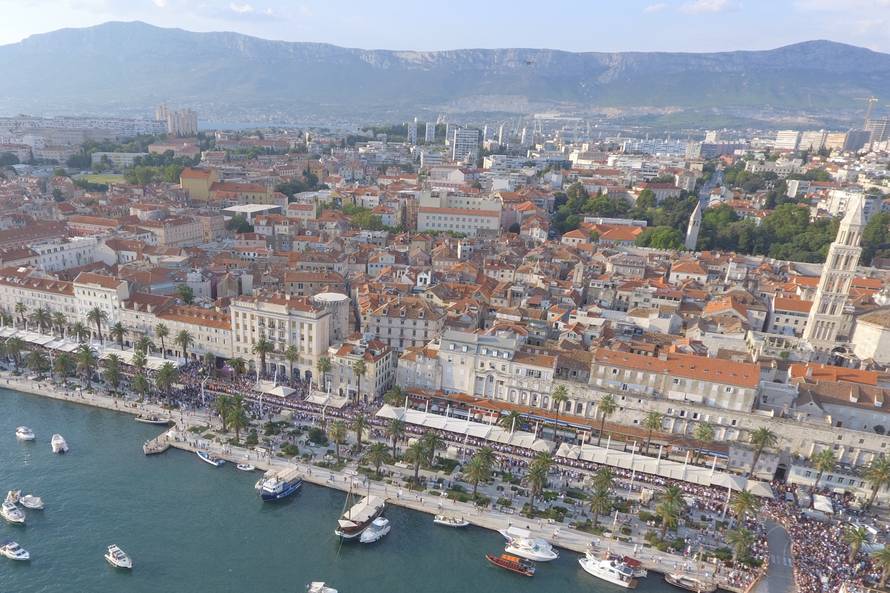 Oproštaj s legendom: Uz lijes Doris, Karan, Grašo, Huljići...