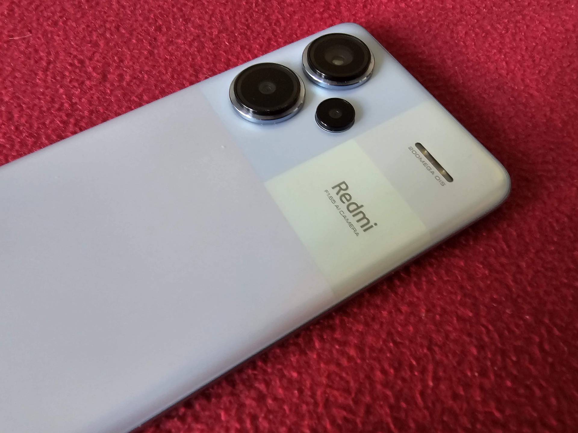 Isprobali smo Redmi Note 13 Pro Plus.  Premium značajke i sjajan izgled guraju ga u klasu više